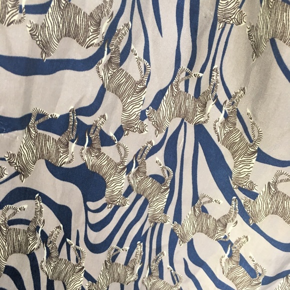 Zebra Scarf - Picture 2 of 5